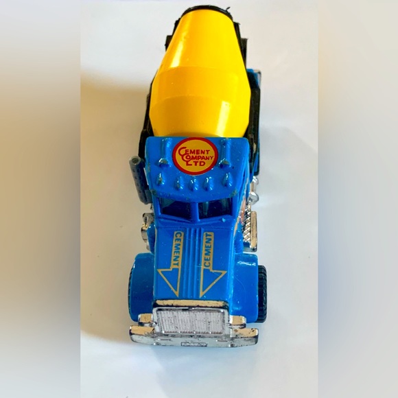 🟦 Matchbox RARE 1981 Peterbilt Cement Truck - Picture 3 of 6